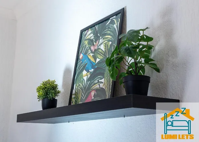 בית נופש 2br In Sleeps 8 Close To Bae Systems, Hospital, Lakes *