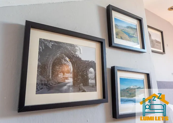 2br In Sleeps 8 Close To Bae Systems, Hospital, Lakes בית נופש בארו אין פרנס